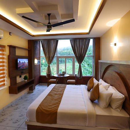 Hydel Palace Athirappilly By Bestinn Leisure Extérieur photo